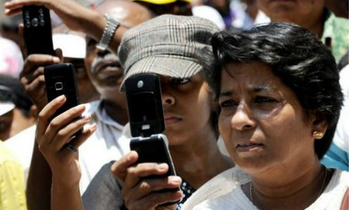 ഇന്ത്യയില് 90 കോടിയിലേറെ മൊബൈല് വരിക്കാര് ഇന്ത്യയില് 90 കോടിയിലേറെ മൊബൈല് വരിക്കാര്