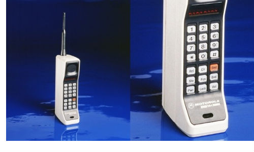 Motorola DynaTAC 8000X - 1983