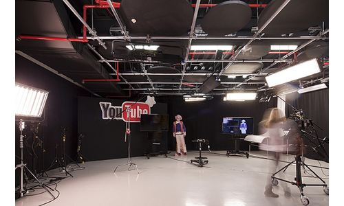 YouTube CSG