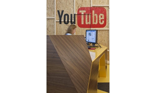 YouTube CSG
