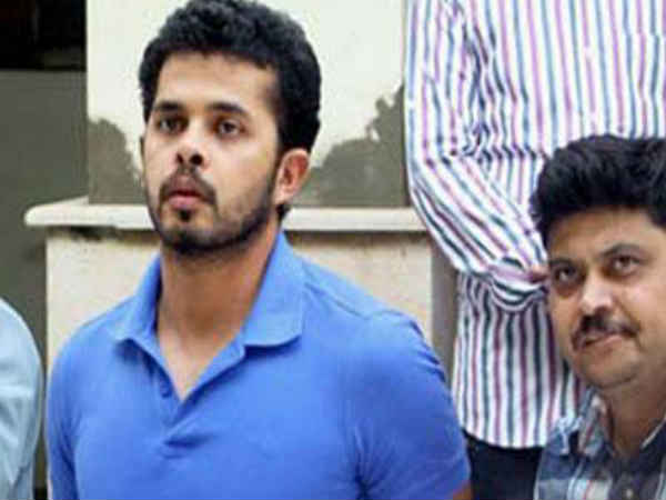 ശ്രിശാന്തിനെ അറസ്റ്റ്ചെയുന്നു