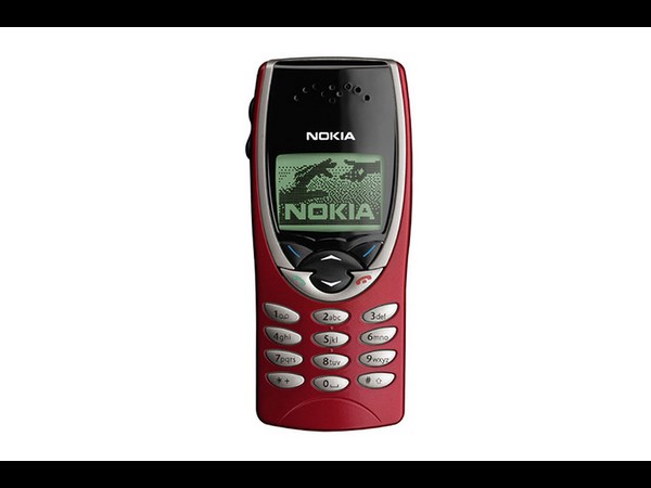 Nokia 8210