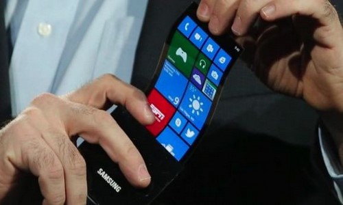 വളക്കാന്‍ കഴിയുന്ന സാംസഗിന്റെ സ്മാര്‍ട്ട്‌ഫോണ്‍ 2015-ല്‍...!