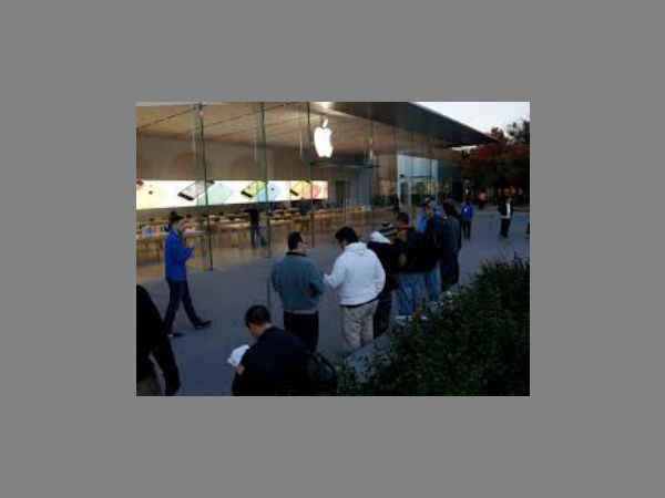 സ്വകാര്യ വിവരങ്ങള്‍ ചോര്‍ത്തുന്ന 200-ലധികം ആപുകള്‍ ആപ്പിള്‍ പുറന്തളളി