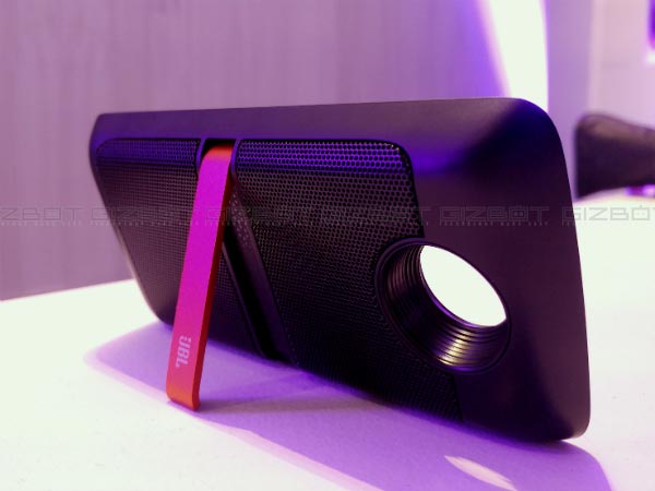 മോട്ടോ സ്മാര്‍ട്ട്‌ഫോണുകള്‍ ഇന്ത്യന്‍ വിപണിയില്‍ ഇറങ്ങി!