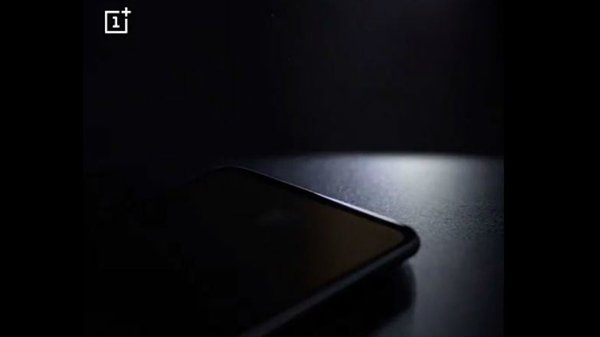 വണ്പ്ലസ് 6T-യുടെ ഞെട്ടിക്കുന്ന അഞ്ച് ആകര്ഷണങ്ങള് വണ്പ്ലസ് 6T-യുടെ ഞെട്ടിക്കുന്ന അഞ്ച് ആകര്ഷണങ്ങള്