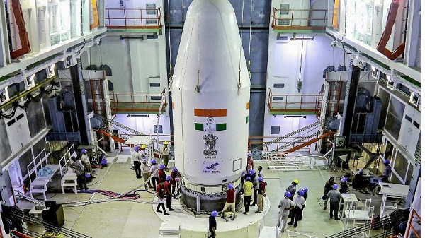 GSAT-7A പണിശാലയിൽ