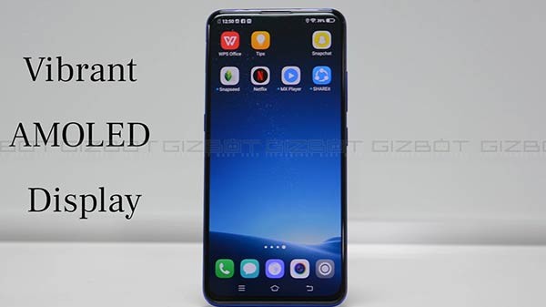 മനോഹരമായ AMOLED ഡിസ്പ്ലേ