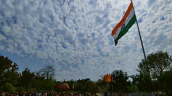 ബെസ്റ്റ് ഇന് ക്ലാസ് അള്ട്രാ വൈഡ് ആംഗിള് ലെന്സ്