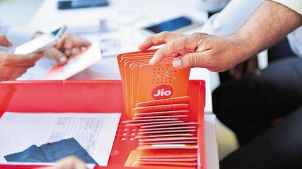 ജിയോ ഗിഗാ ഫൈബർ സെക്യൂരിറ്റി ഡെപ്പോസിറ് 2,500 ആയി കുറച്ചു; കൂടുതൽ വിവര ജിയോ ഗിഗാ ഫൈബർ സെക്യൂരിറ്റി ഡെപ്പോസിറ് 2,500 ആയി കുറച്ചു; കൂടുതൽ വിവര