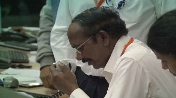 ഇസ്രോയിൽ വൈകാരിക അന്തരീക്ഷം