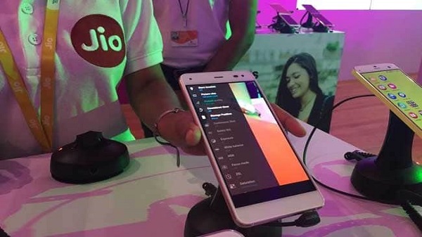 റിലയൻസ് ജിയോഫൈബർ ബ്രോഡ്ബാൻഡ് പ്ലാനുകൾ
