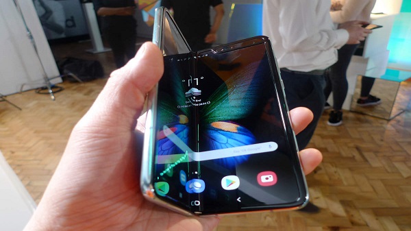 ഇന്ന് പ്രീ ബുക്കിംഗിനായി സാംസങ് ഗാലക്‌സി ഫോൾഡ് വിപണിയിൽ