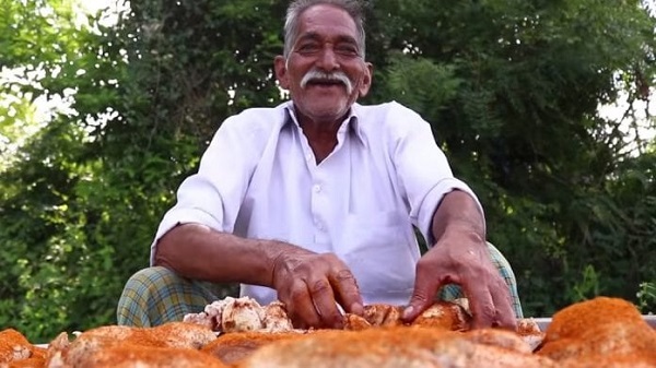 അനാഥർക്ക് ഭക്ഷണം പാകം ചെയ്യുന്ന യൂട്യൂബിന്റെ പ്രശസ്ത 'മുത്തച്ഛൻ'