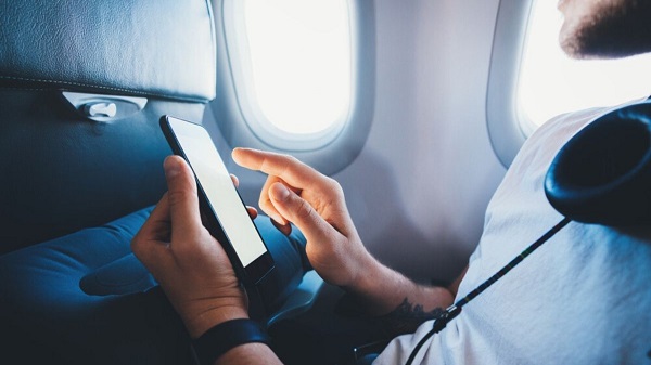 ഇന്ത്യയിലെ വിമാനങ്ങളിൽ ഇനി വൈഫൈ സേവനം; സർക്കാർ അനുമതി ലഭിച്ചു