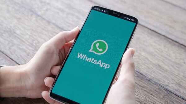 ഈ പറയുന്ന നിർദേശങ്ങൾ പാലിച്ച ഉപയോക്താക്കൾക്ക് ഐഒഎസ് ഡിവൈസിലെ വാട്ട്സ്ആപ്പ് ചാറ്റ് നീക്കാൻ ചെയ്യുവാൻ കഴിയും: