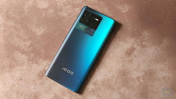 iQOO Neo 6 Review: ഗെയിമിങ് ഫോണാണ് എന്ന് തോന്നിക്കാത്ത ഡിസൈൻ