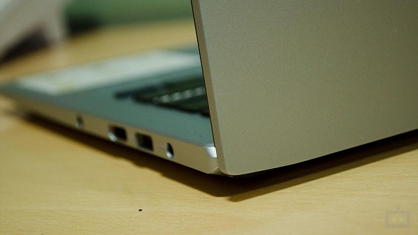 Asus VivoBook Pro 14 OLED Review: ഫാസ്റ്റ് ചാർജിങിൽ മികവ്