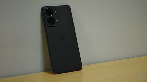 OnePlus Nord 2T Review: ഡിസൈൻ
