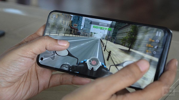 Oppo Reno 8 5G Review: പെർഫോമൻസിൽ ചില പ്രശ്നങ്ങൾ