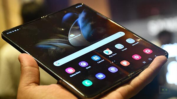 ഫോൾഡബിളുകളുടെ തമ്പുരാൻ; Samsung Galaxy Z Fold4 ഇന്ത്യയിലെത്തി