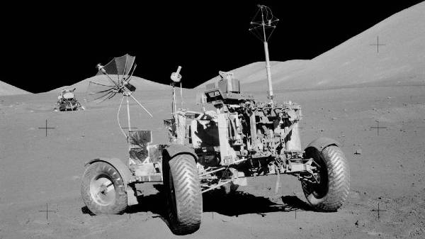 മനുഷ്യൻ ചന്ദ്രനിലേക്ക് പിച്ചവച്ച അ‌പ്പോളോ ദൗത്യങ്ങൾ! ഇതാ ആ ചരിത്രം