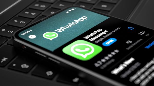 വാട്സ്ആപ്പ് കൂടുതൽ കളറാകും; കാത്തിരിക്കാം ഈ അഞ്ച് ഫീച്ചറുകൾക്കായി വാട്സ്ആപ്പ് കൂടുതൽ കളറാകും; കാത്തിരിക്കാം ഈ അഞ്ച് ഫീച്ചറുകൾക്കായി