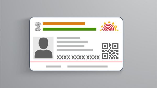 10 വർഷത്തിൽ ഒരിക്കൽ ആധാറിലെ കൈയ്യും മുഖവും മാറ്റണം... കാരണമറിയാം