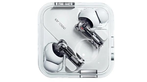 ഒന്നൂടി സൂക്ഷിച്ച് നോക്ക്, എന്നിട്ട് പറ ആര് ആരെ ​കോപ്പിയടിച്ചെന്ന്!