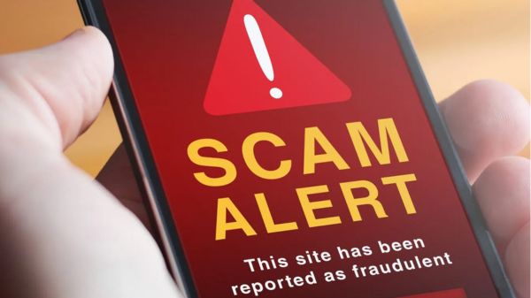 എങ്ങും വ്യാജ ആപ്പുകൾ; സുരക്ഷിതമായിരിക്കാൻ അറിഞ്ഞിരിക്കാം