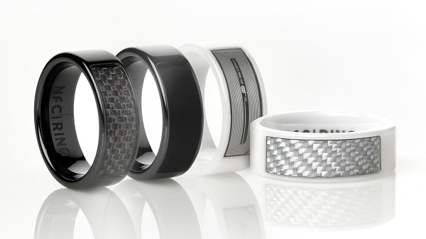 വിവാഹലോകത്ത് പുത്തൻ ട്രെൻഡായി സ്മാർട്ട് റിംഗ് ​കൈമാറ്റം