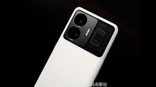 മികവുകൾ എണ്ണിയാൽത്തീരില്ല! റിയൽമി ജിടി നിയോ 5 എസ്ഇ എത്തി