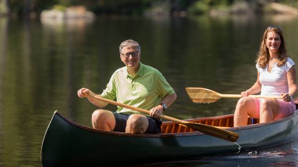 ജോലിയെക്കാൾ വലിയ കാര്യങ്ങളുണ്ടെന്ന് അ‌റിയാൻ അ‌ച്ഛനാകേണ്ടിവന്നു!