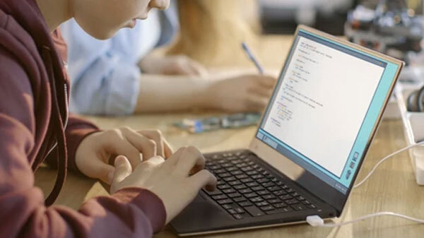 ആറാം ക്ലാസ് മുതൽ കോഡിങും എഐയും; വൻ മാറ്റത്തിനൊരുങ്ങി സിബിഎസ്ഇ