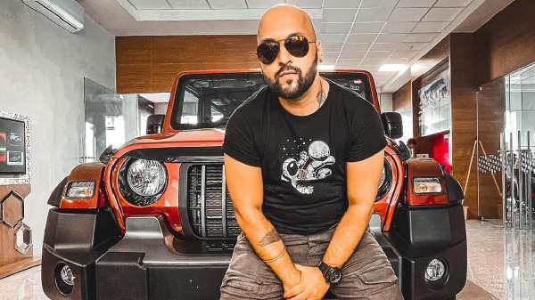 ഗായകന്റെ 40 ലക്ഷത്തിന്റെ എസ്യുവി കാർ അപ്പാടെ 'അപ്രത്യക്ഷമായി' ഗായകന്റെ 40 ലക്ഷത്തിന്റെ എസ്യുവി കാർ അപ്പാടെ 'അപ്രത്യക്ഷമായി'