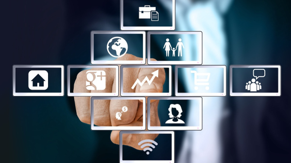 അ‌ംബാനിയുടെ സദ്യയിൽ മണ്ണുവാരിയിടാൻ മസ്ക് എത്തുന്നു