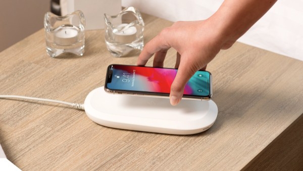 ഫോൺ ചാർജിം​ഗിൽ ഉണ്ടാകുന്ന പ്രശ്നങ്ങൾക്കെല്ലാം പരിഹാരം