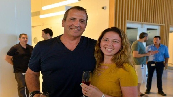 ഹമാസ് തട്ടിക്കൊണ്ടുപോയ മകളുടെ ഐഫോൺ ട്രാക്ക് ചെയ്ത് പിതാവ്