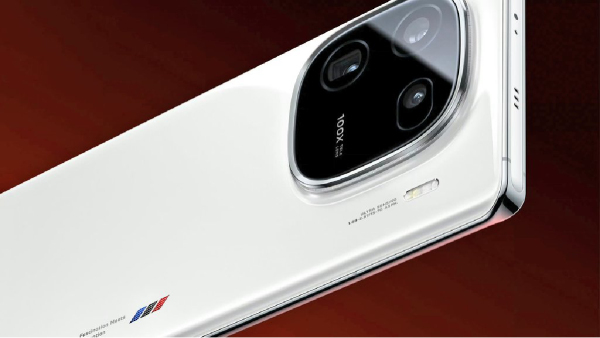 അ‌തിമനോഹരം, ദേ കാണ്! ഡി​സൈൻ അ‌ടിമുടി പുതുക്കി ഐക്യൂ 12