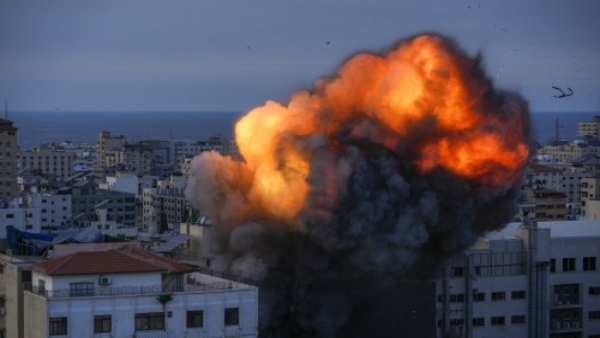ഹമാസിന്റെ മിസൈലുകളെ കരിച്ച് കളഞ്ഞ് ഇസ്രയേലിന്റെ അയൺ ബീം