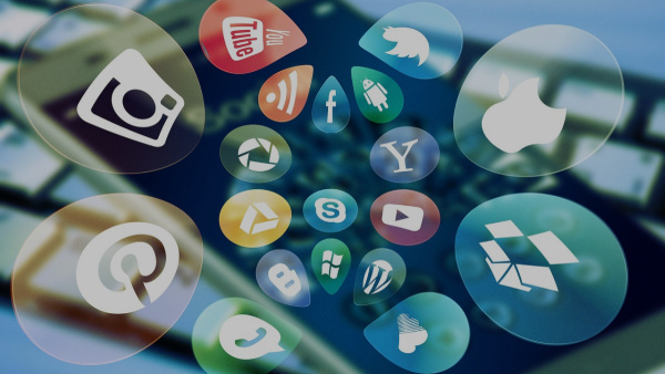 പഴയ ഫോൺ വിൽക്കാൻ പ്ലാനുണ്ടോ, എങ്കിൽ ഈ 8 കാര്യങ്ങൾ ശ്രദ്ധിക്കണം