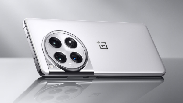 24GB റാം, QHD ഡിസ്പ്ലേ, 64MP ടെലിക്യാമറ എല്ലാം സെറ്റ്! 2024 പുളകമണിയും