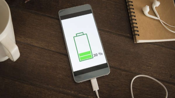 മൊ​ബൈൽഫോൺ ചാർജ് ചെയ്യേണ്ടത് എപ്പോഴാണെന്ന് അ‌റിയാമോ? 