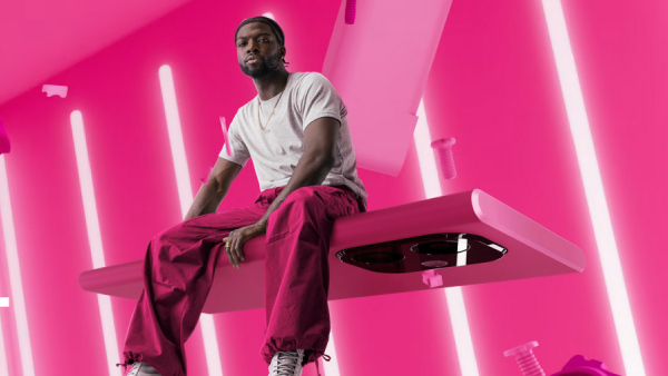 എച്ച്എംഡിയുടെ ആദ്യ സ്മാർട്ട്ഫോണിൽ 108M​P ക്യാമറ, കളറും അ‌ടിപൊളി! 