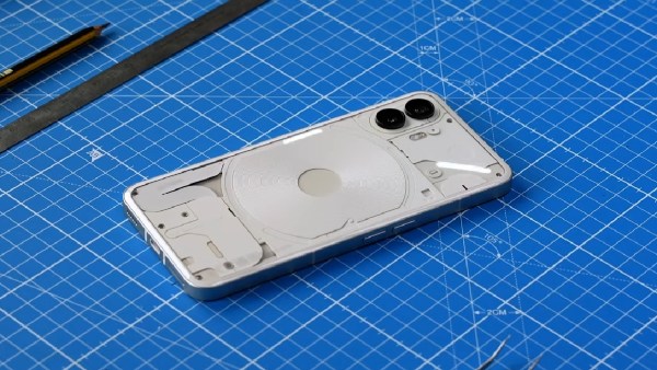 ഗ്രേറ്റ് സ്പെക്സുമായി നത്തിങ് ഫോൺ 2a: ലോഞ്ച് 'പരീക്ഷ' മാർച്ച് 5ന്