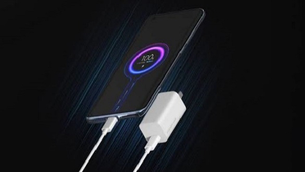 വെറുതെ പോക്കറ്റിൽ ഇട്ടാൽ തനിയെ ചാർജ് ആകുന്ന ഫോണുകൾ