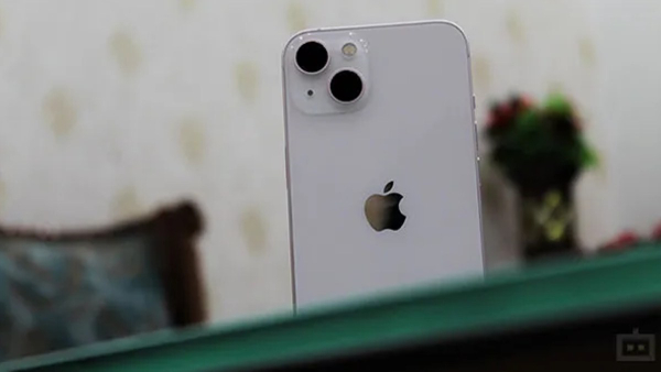 ഐഫോണുകളും ആപ്പിൾ ഉപകരണങ്ങളും ഏത് സമയവും ഹാക്ക് ചെയ്യപ്പെട്ടേക്കാം