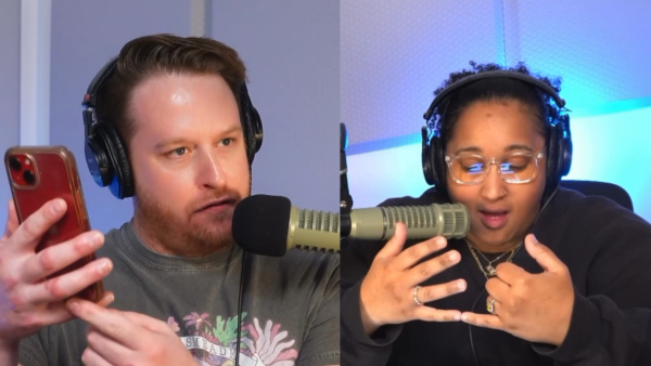 ചെറുവിരലിന് ഒരു വളവ് ഉണ്ടോ എന്ന് നോക്കൂ! ഭയപ്പെടുത്തി 'ഐഫോൺ ഫിംഗർ'