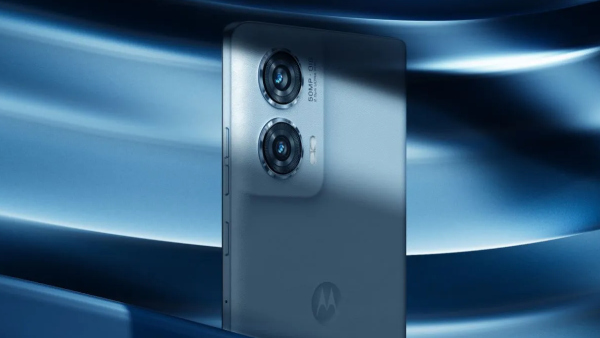 മിടുമിടുക്കനാണ്, അ‌ഭിമാനത്തോടെ എഡ്ജ് 50 ഫ്യൂഷനുമായി മോട്ടറോള