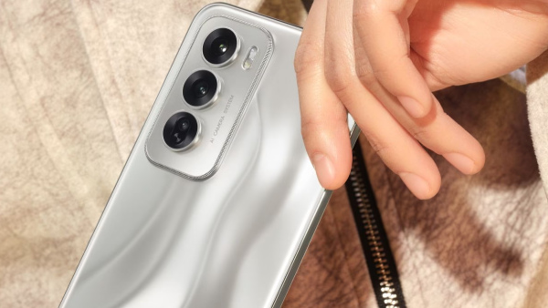 പൊളി ഐറ്റങ്ങൾ! ഓപ്പോ റെനോ 12, 12 പ്രോ ഫോണുകൾ ലോഞ്ച് ചെയ്തു